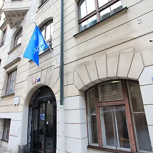 https://hostel-hlavkova.praguehotelsweb.com