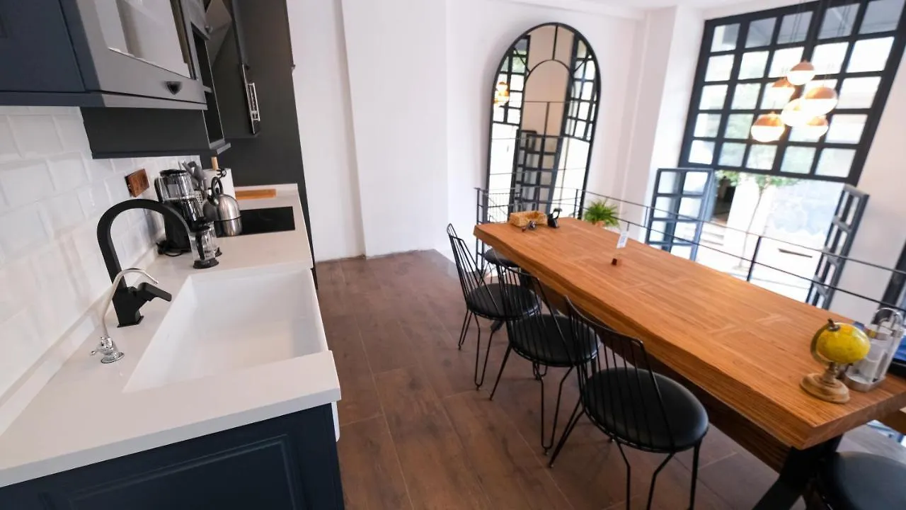 Hostel Le Banc Стамбул